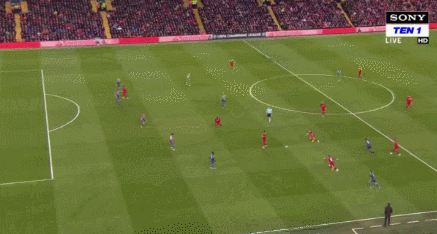 TA：皇马球星团队深度介入更衣室，阿隆索管理面临额外挑战（TA：皇马球星身边人深度插手更衣室，阿隆索执教难度加码）