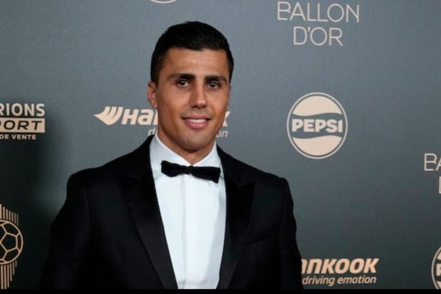 拜仁德甲13轮净胜球+40五大联赛第一，比第二名巴萨多了15球（德甲13轮战罢，拜仁净胜球+40领跑五大联赛，较次席巴萨多15球）