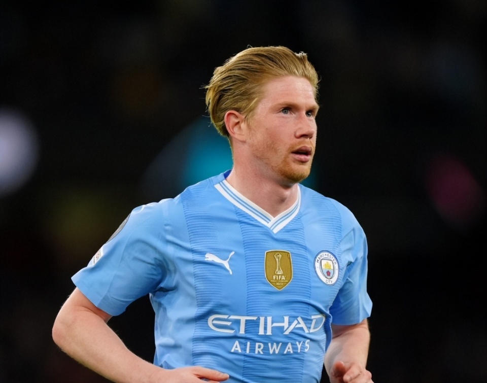 博努奇：我坚信加图索带领国家队走的是正确道路（博努奇：我相信加图索正引领国家队走在正确的方向上）