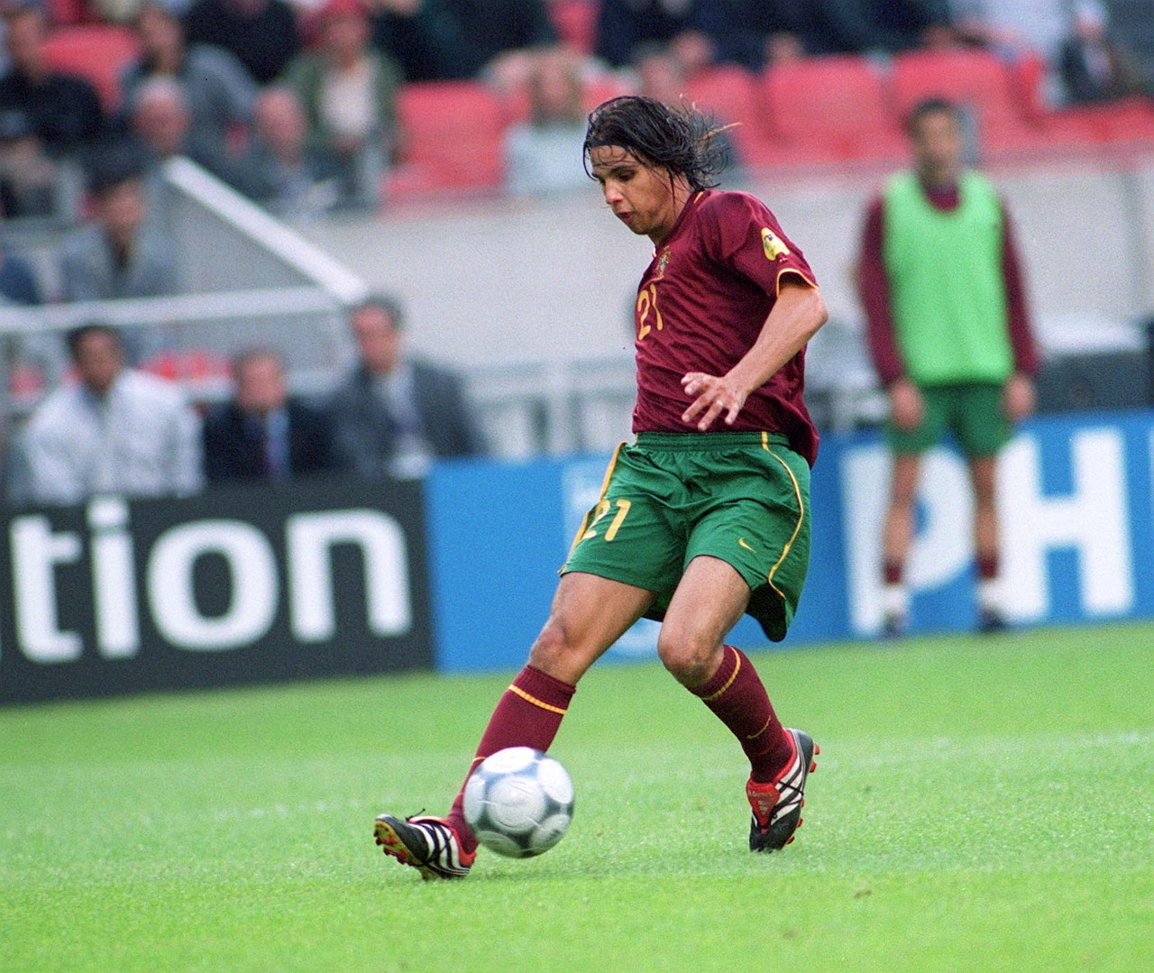 瓦拉内专访谈心理问题：展现脆弱的一面并不是软弱的表现（瓦拉内专访谈心理健康：坦露脆弱不等于软弱）