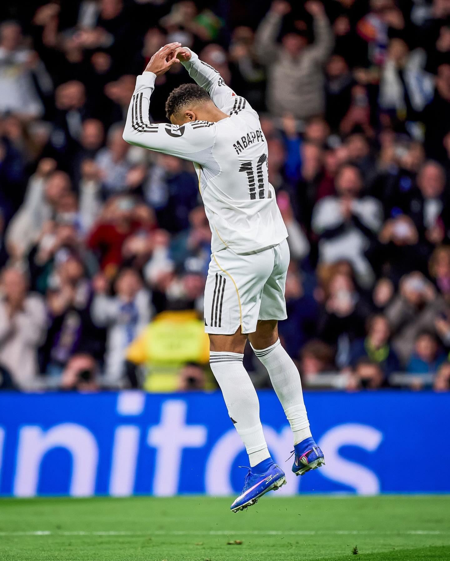 比萨1-0克雷莫内塞，伊德里萨-图雷一击制胜（伊德里萨-图雷建功，比萨1-0小胜克雷莫内塞）