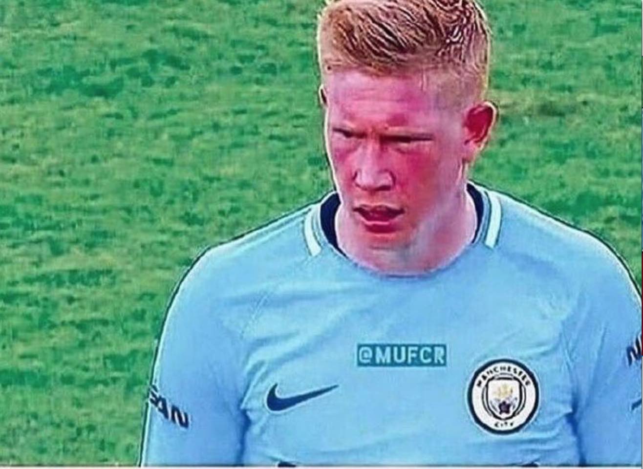 德尚：于帕是最好的后卫之一，他是否续约对法国队都没问题（德尚：于帕是顶级后卫，续约与否都不影响法国队）