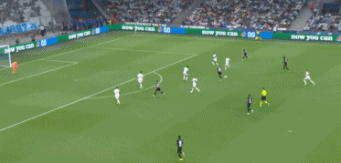 足球国足热身赛表现积极，主帅称进步肉眼可见（国足热身赛表现向好，主帅直言进步一目了然）